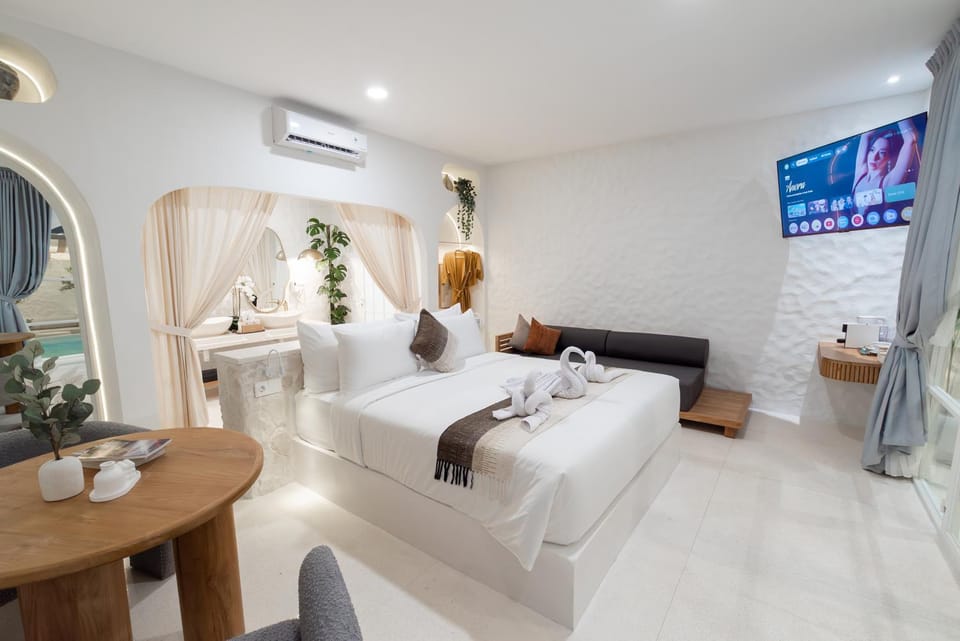 TV and multimedia, Photo of the whole room, Bedroom, air conditioner