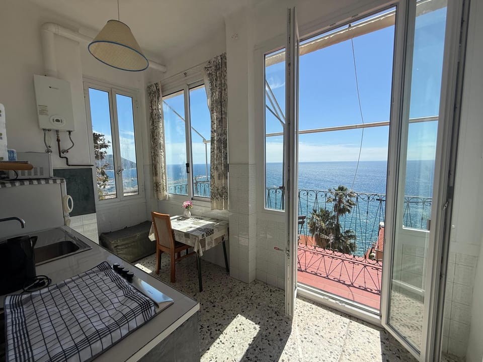 Sea view, Sea view