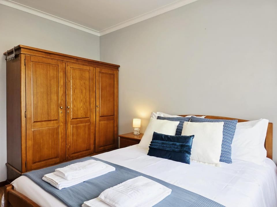 Bed, Bedroom, wardrobe