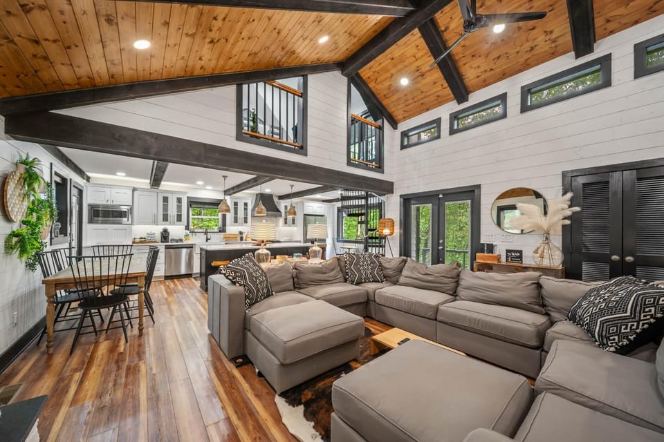 The Beech House House in Beech Mountain