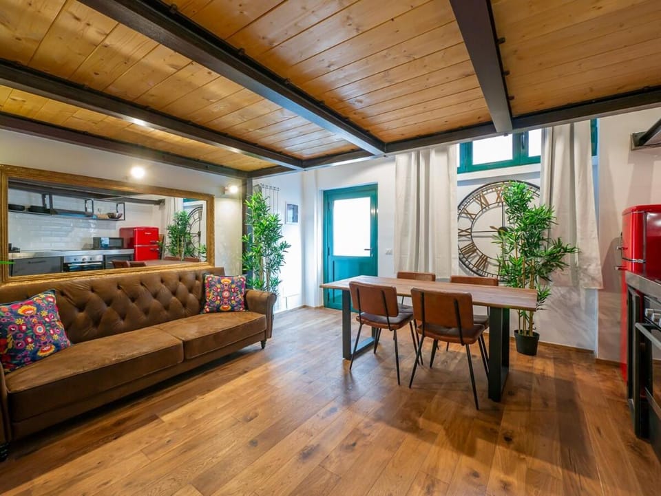 Xenia Milano - 2 rooms apt in Via Casella 33 Apartment in Milan