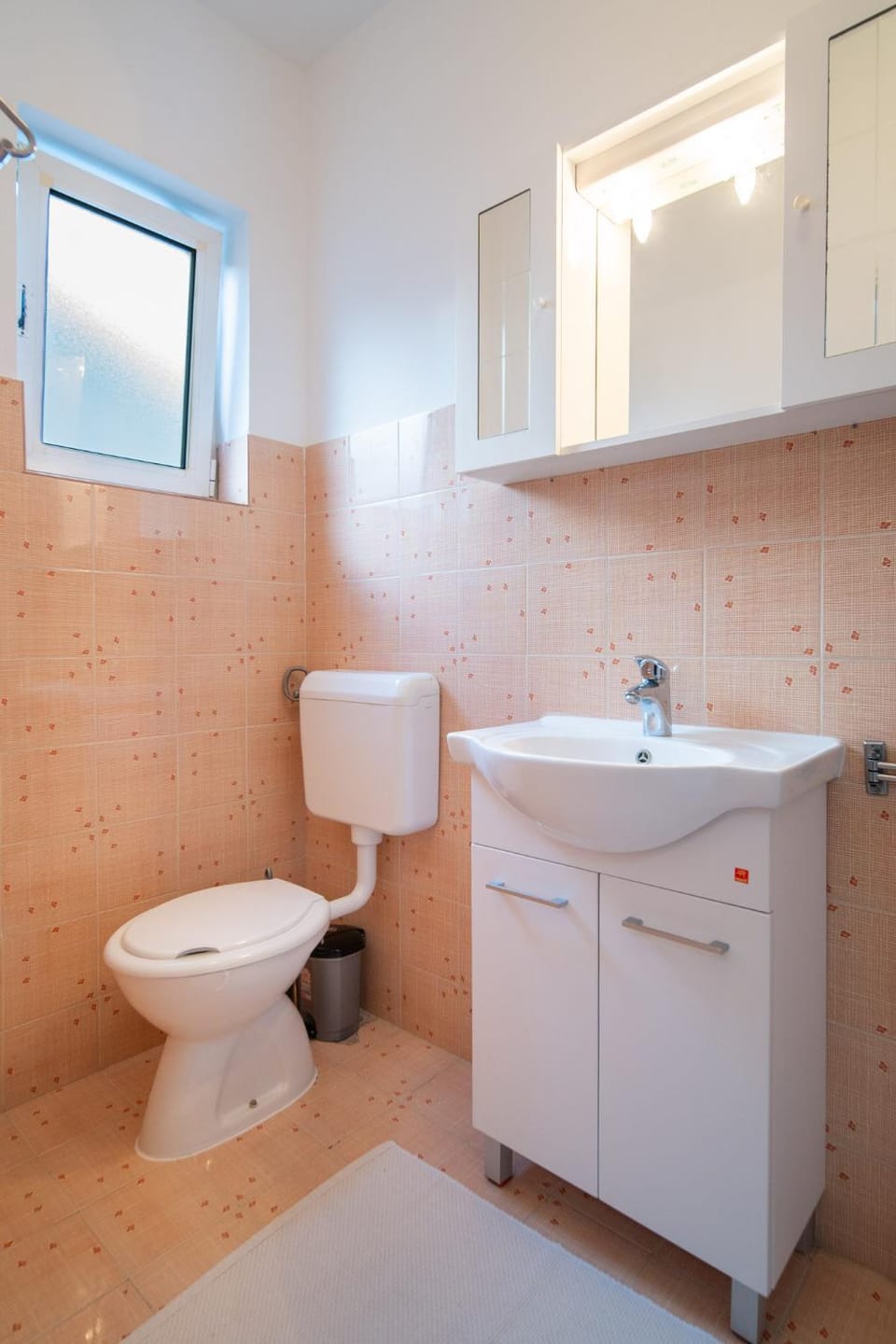 Toilet, Bathroom, Bath