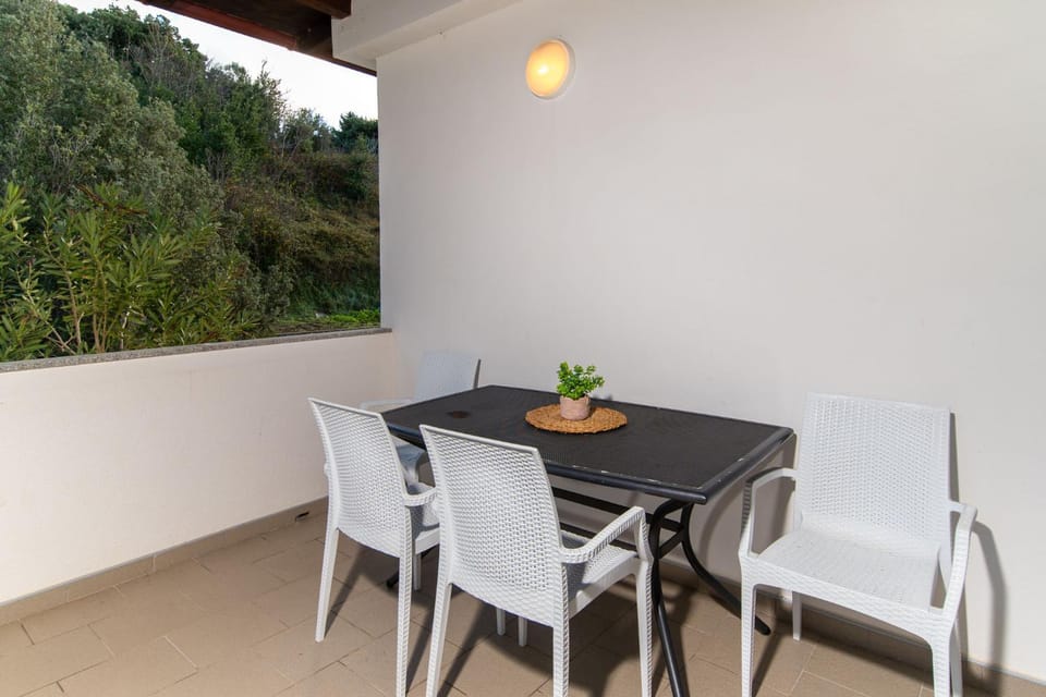 Property building, Off site, Balcony/Terrace