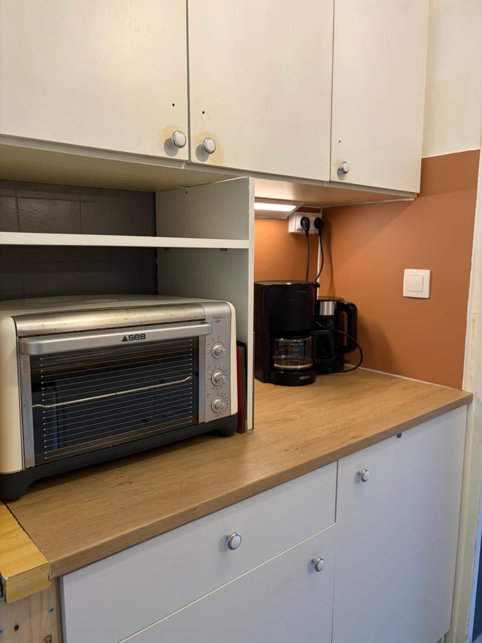 Coffee/tea facilities, Kitchen or kitchenette, oven, toaster