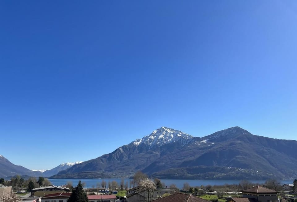 Appartamento Margherite Apartment in Dongo