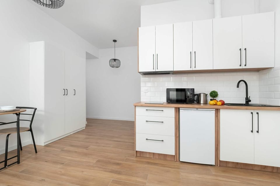Kitchen or kitchenette, wardrobe