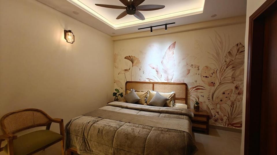 NestingParadise LUXE by Payal Ghosh-2bhk Apartment in New Delhi