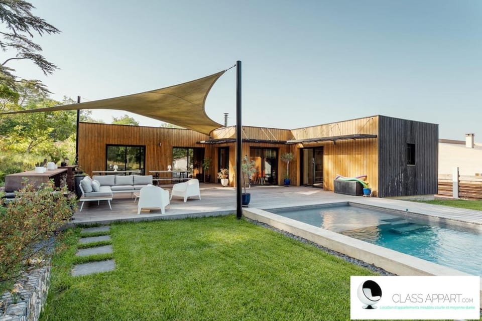 Sommières, Magnifique villa avec piscine climatisation et plancha Villa in Occitanie