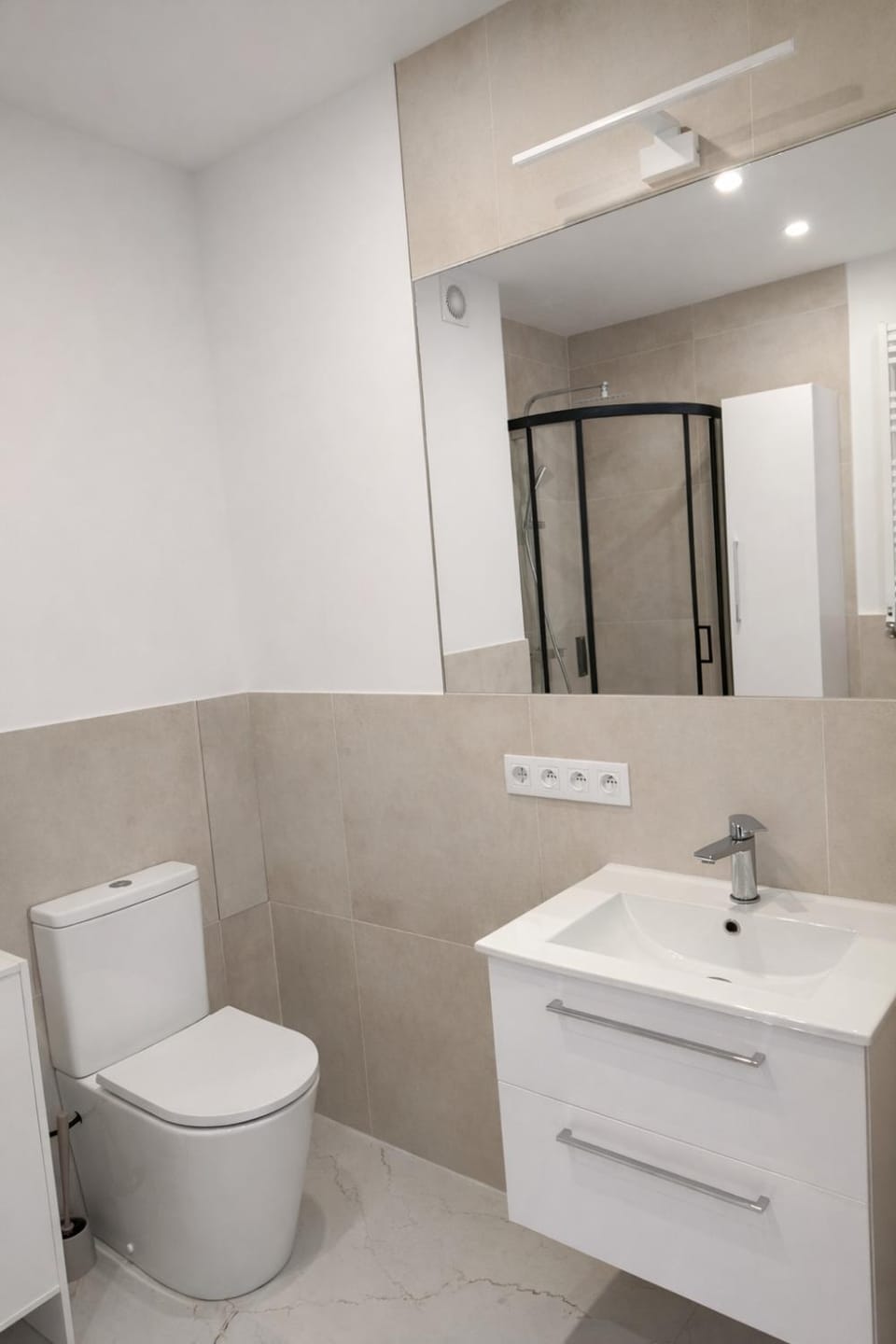 Apartament w Pałacu Lubiechowo Apartment in West Pomeranian Voivodeship, Poland