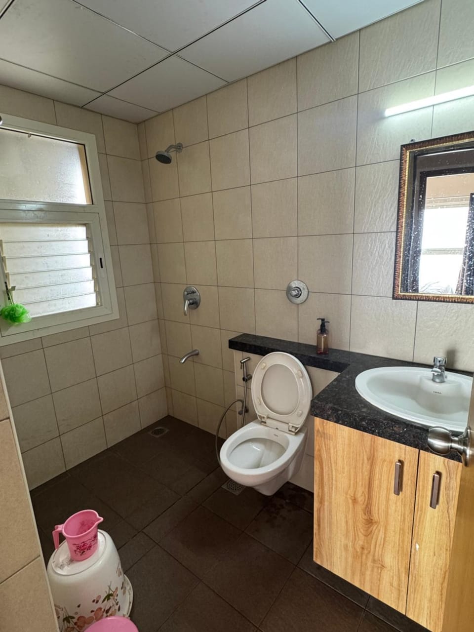 Aura Sky Suite Apartment in Gujarat