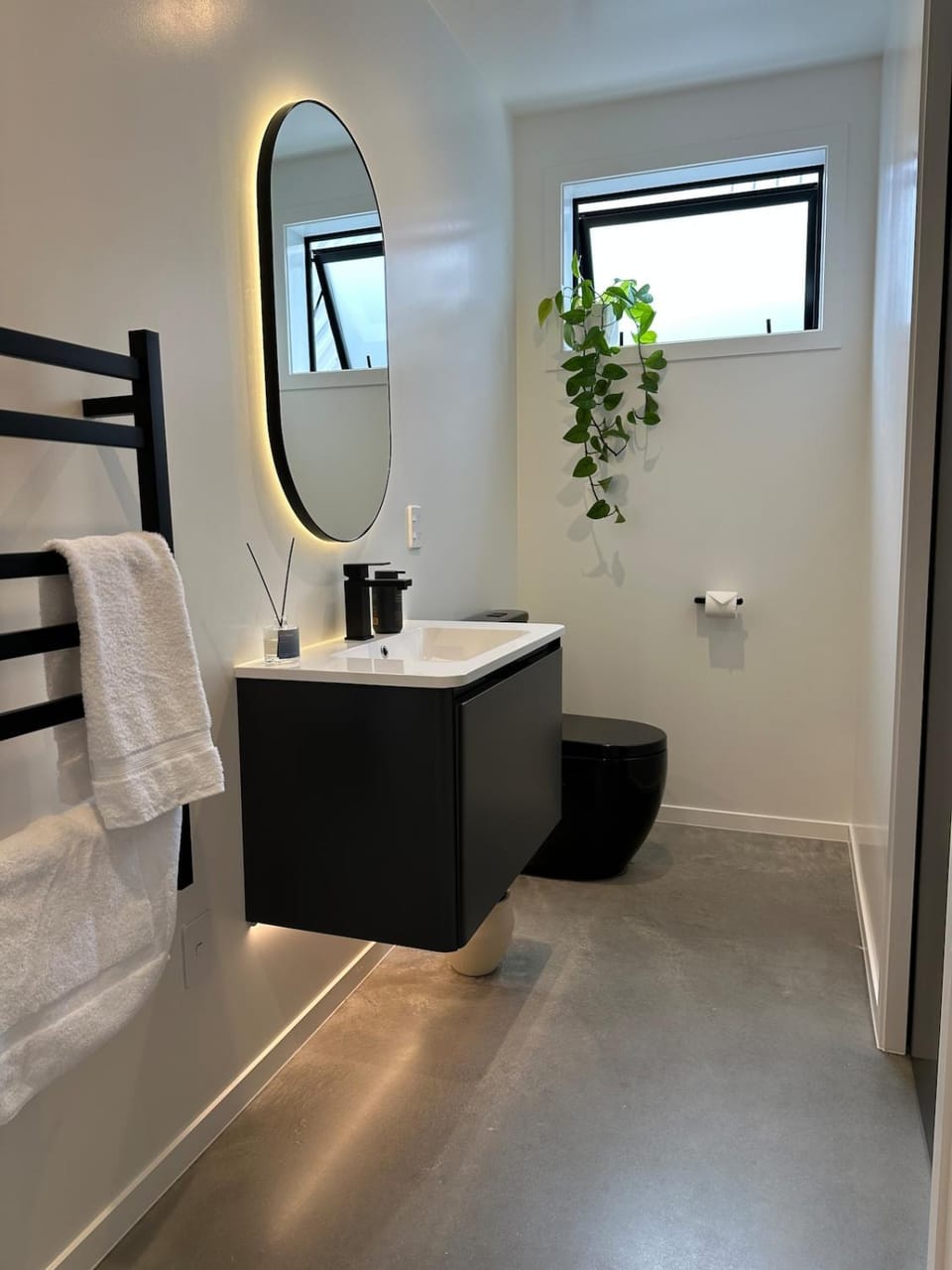 Toilet, Bathroom