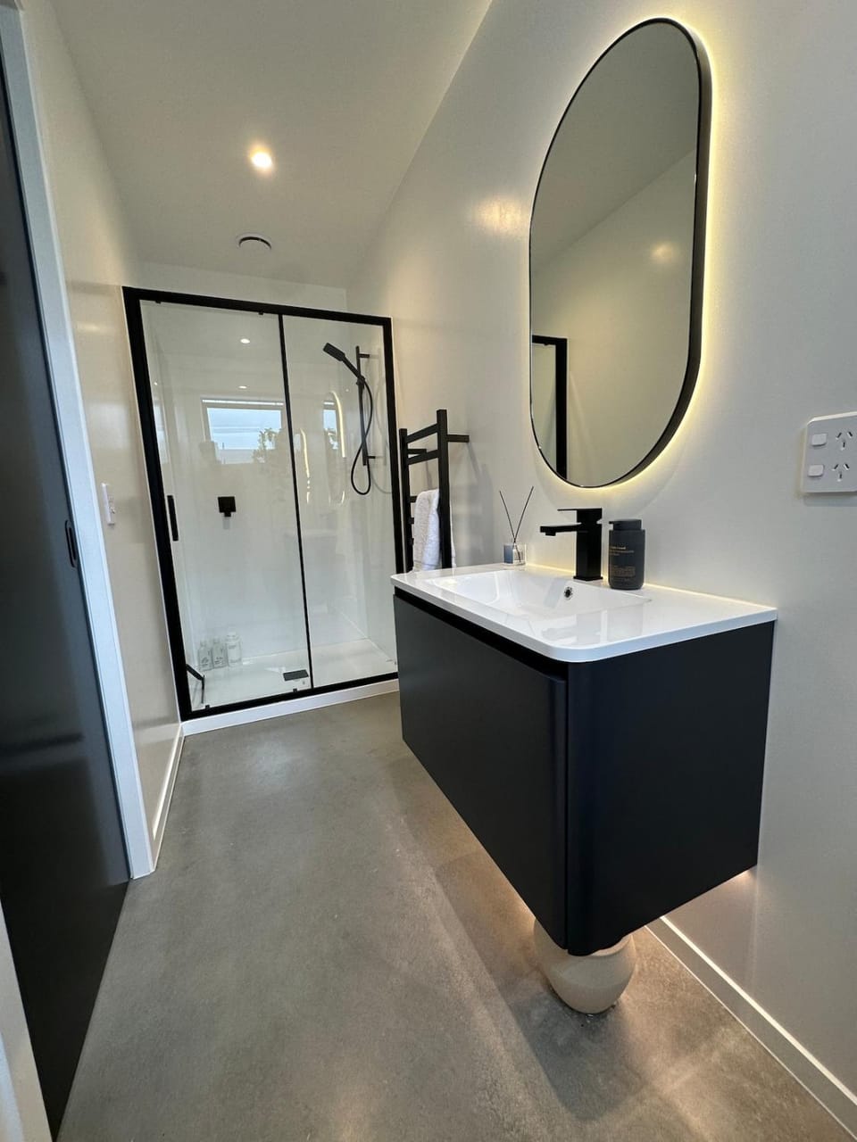 Shower, Bathroom