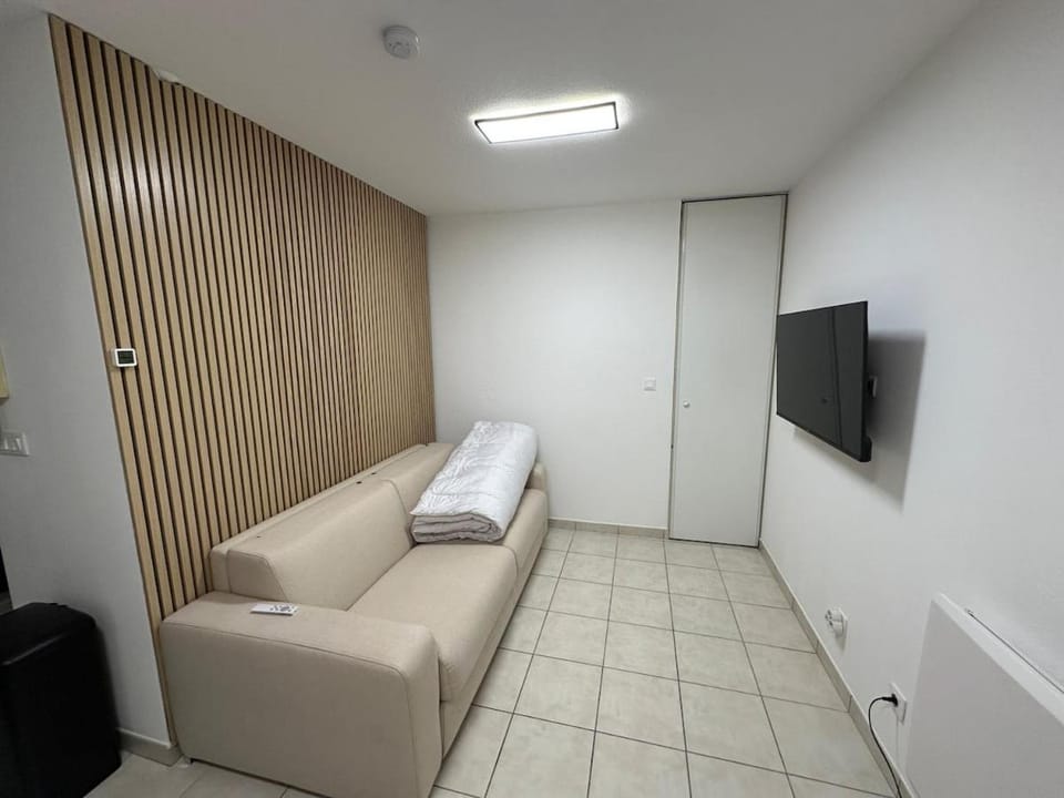 Studio cosy à Bellevue proche tram et centre Apartment in Saint-Étienne