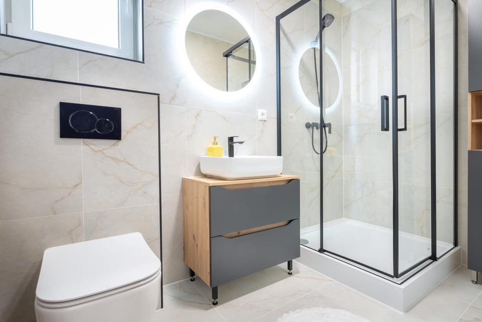 Shower, Bathroom