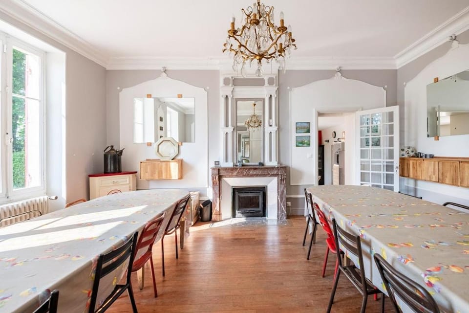 Maison de famille au coeur de son vignoble House in Nouvelle-Aquitaine