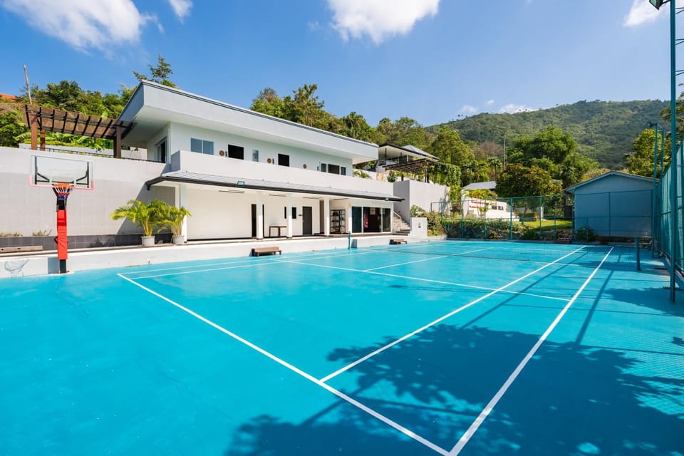Tennis court
