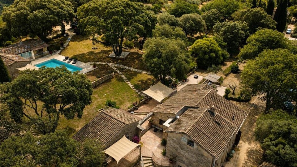 Property building, Natural landscape, Bird's eye view, Swimming pool