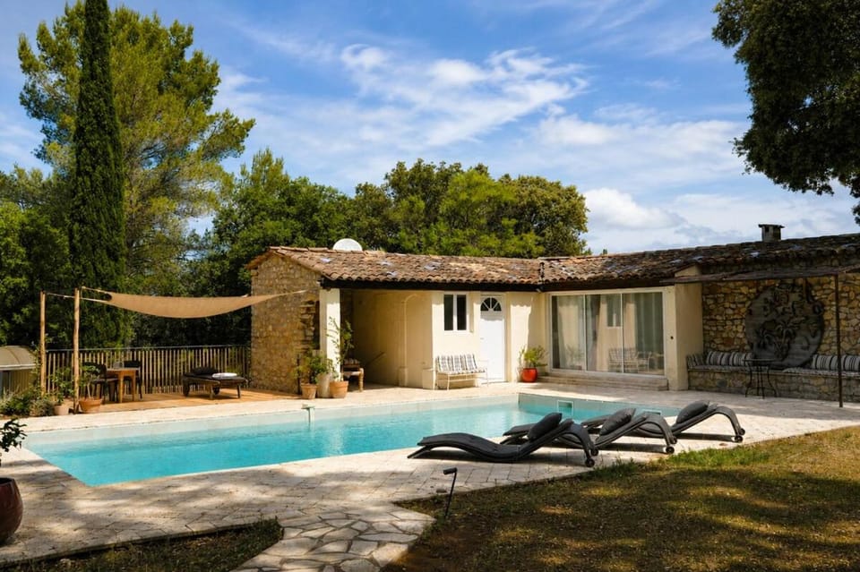 Patio, Day, Pool view, Swimming pool, sunbed