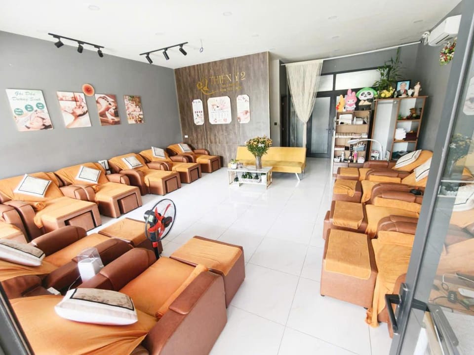 Massage, Spa and wellness centre/facilities
