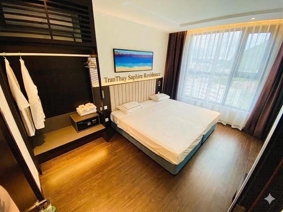 The Saphire Ha Long - TranThuy Sea View Apartment Apartment hotel in Laos