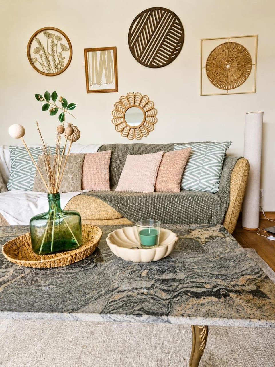Living room, Decorative detail, Seating area
