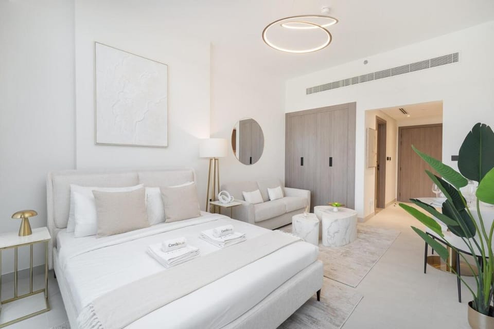 Stylish Studio in Avelon Boulevard, Arjan Apartment in Dubai