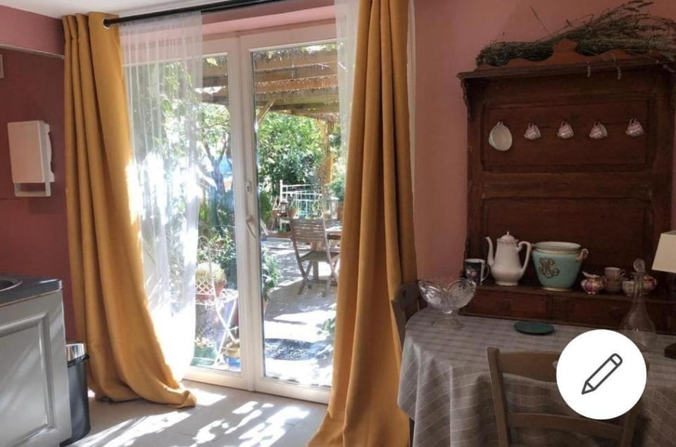 La rosée Apartment in Auvergne-Rhône-Alpes