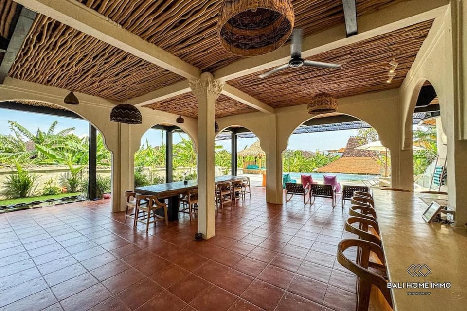 The Willows 7 BR Private Villa with Infinity & Lap Pool Villa in North Kuta