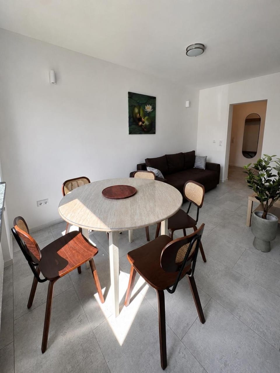 Seating area, Dining area