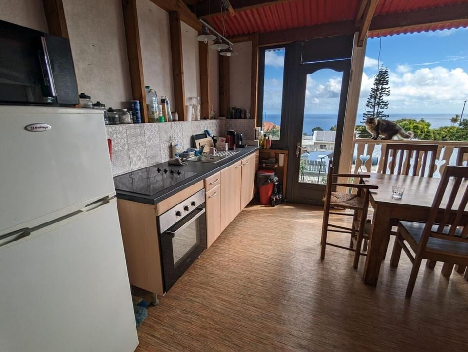 Casa typique Apartment in Saint-Leu