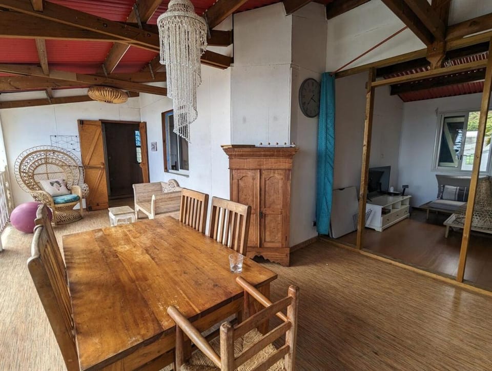 Casa typique Apartment in Saint-Leu