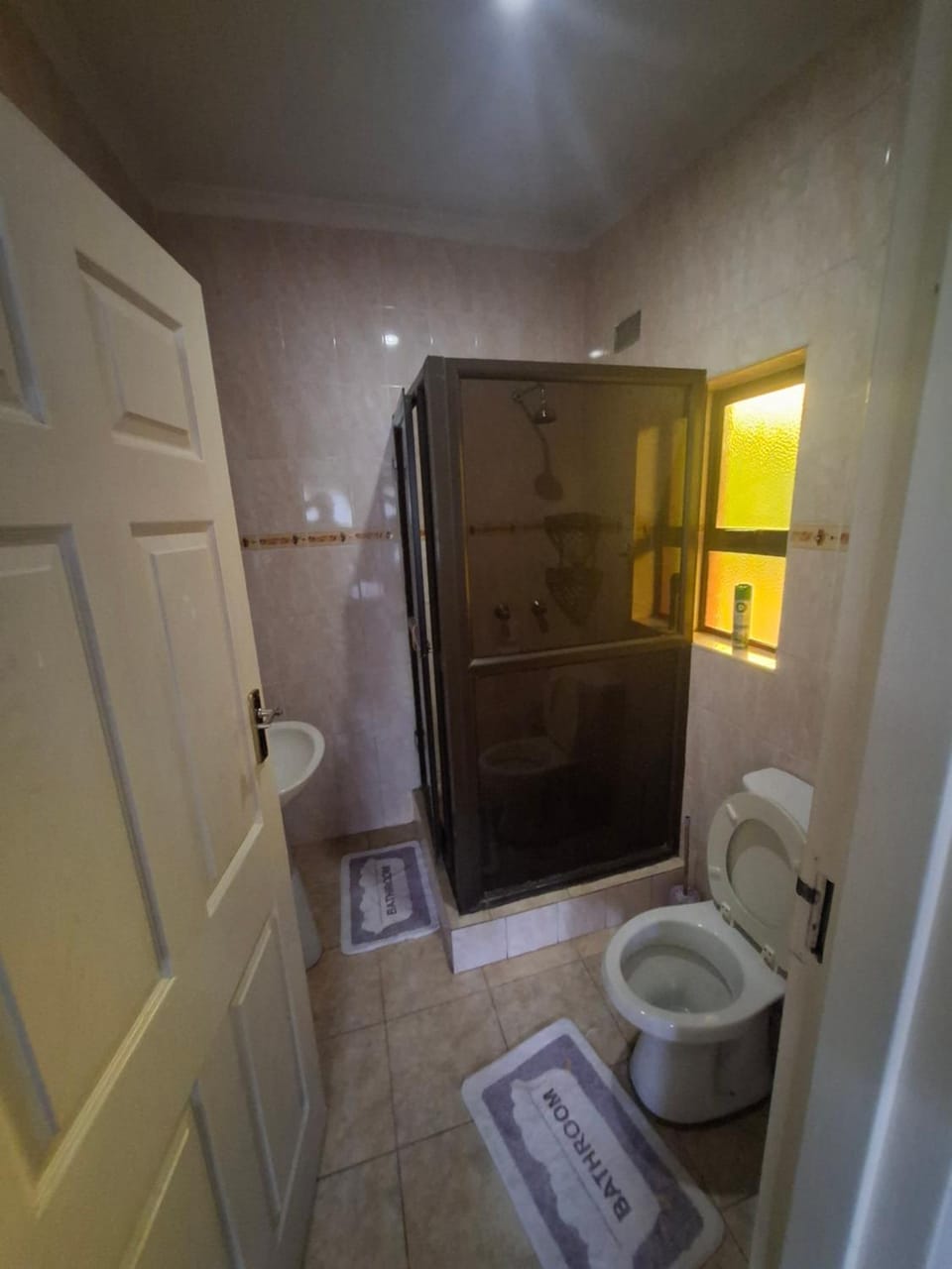 Shower, Toilet, Bathroom