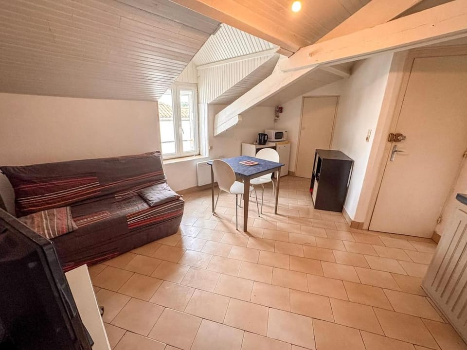 Studio fonctionnel à deux pas de la gare Apartment in Bressuire