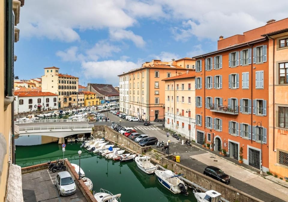 La casa del canale - ToscanaOneHH Apartment in Livorno