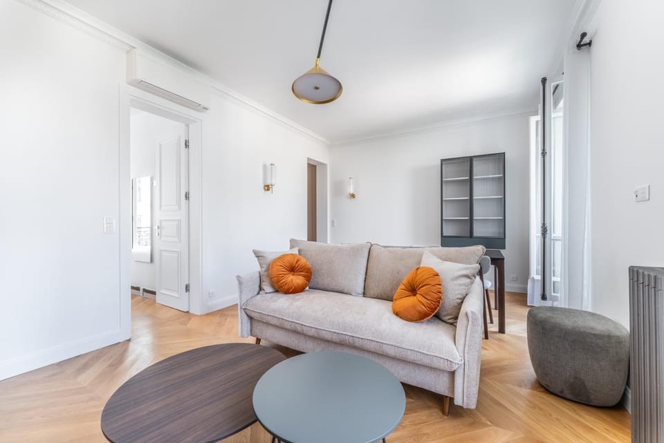 Luxe & Vue Tour Eiffel - Alma Apartment in Paris