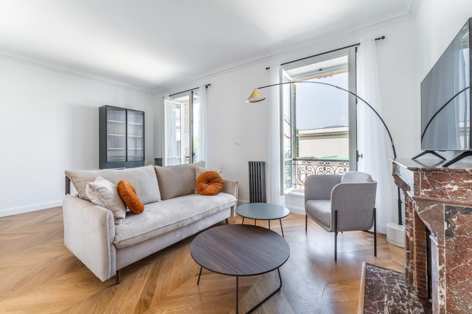 Luxe & Vue Tour Eiffel - Alma Apartment in Paris