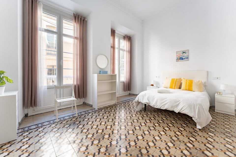 Bed, Photo of the whole room, Bedroom, towels, air conditioner