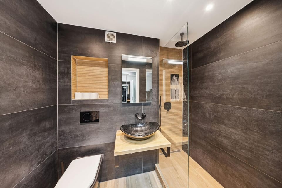Shower, Bathroom
