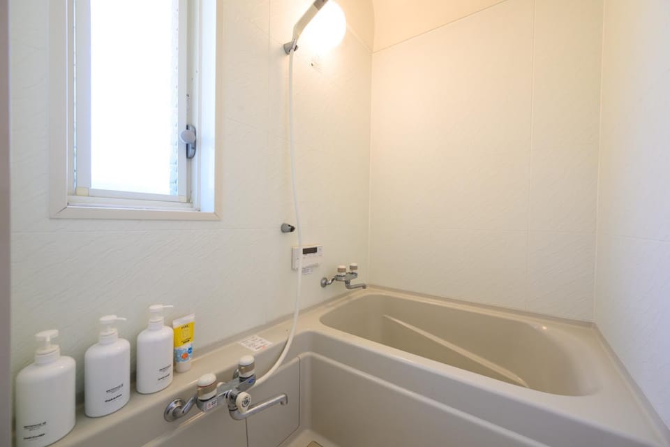 Bathroom, Bath