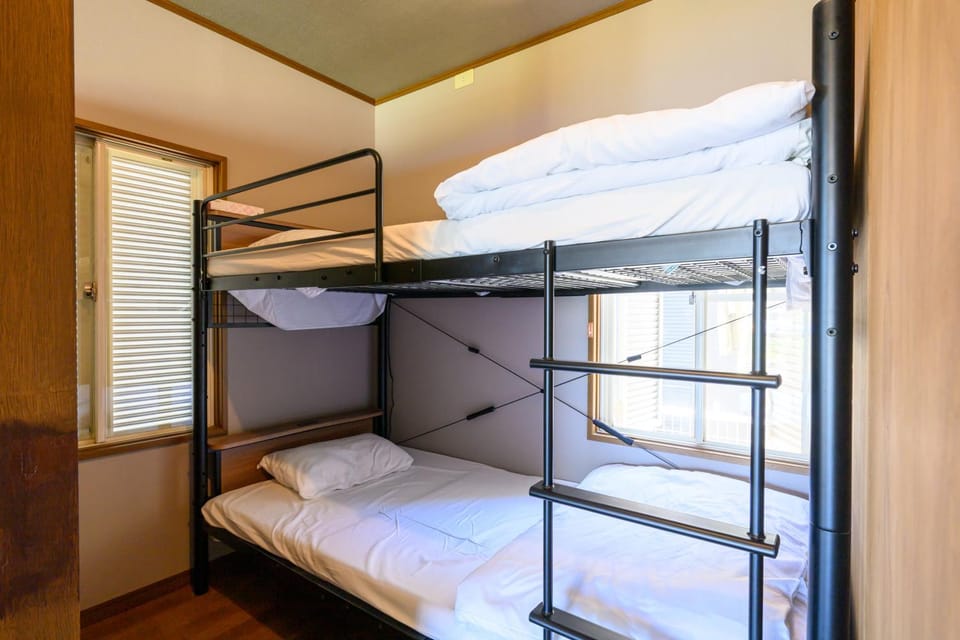 Bed, Bedroom, bunk bed