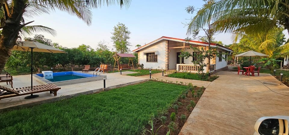 Shambhala lake view villas and resort Villa in Maharashtra