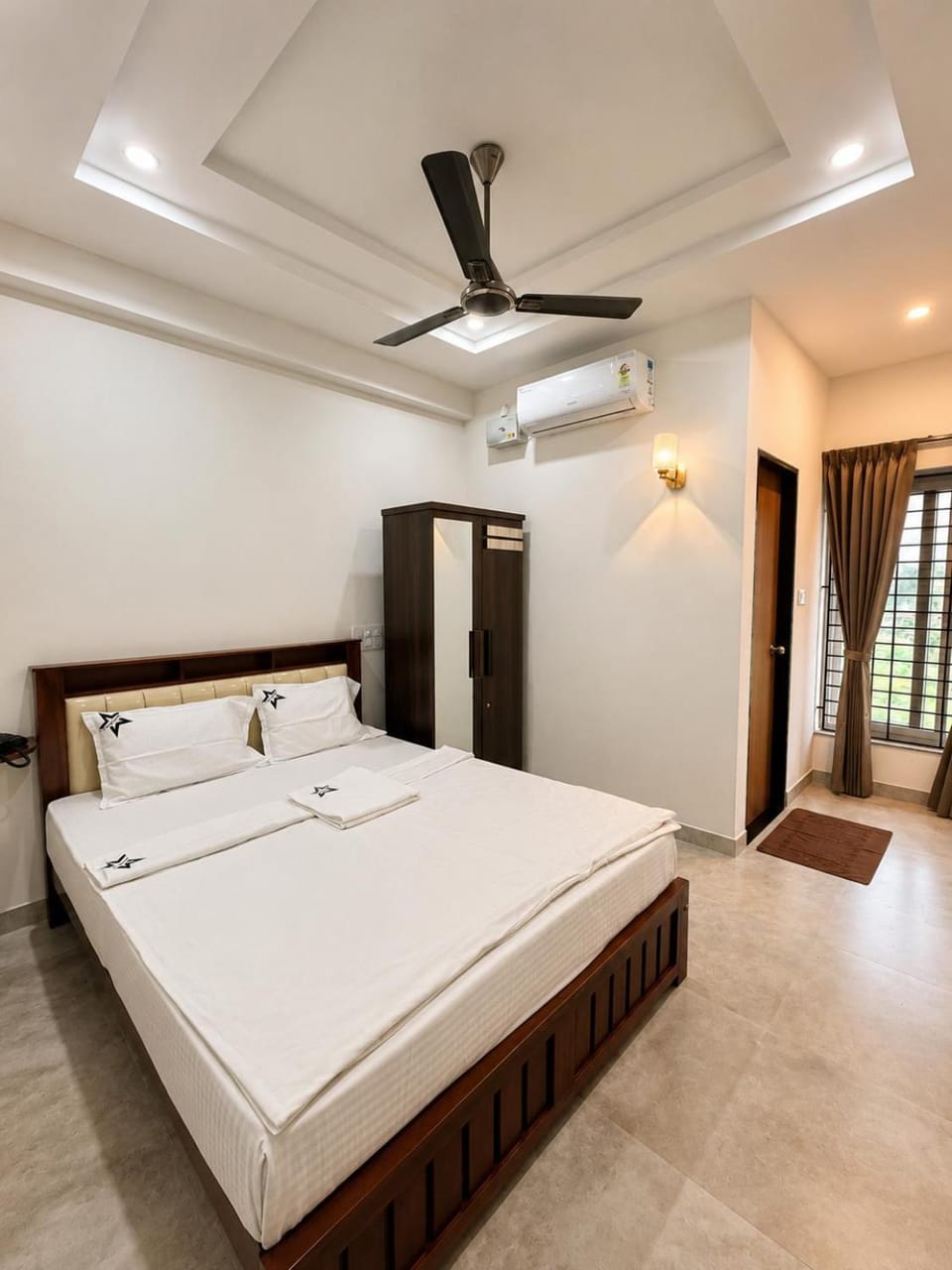 Nakshatra Boarding and Lodging Hotel in Mangaluru
