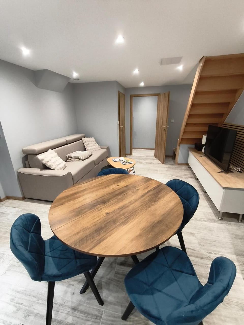 Living room, Seating area, Dining area