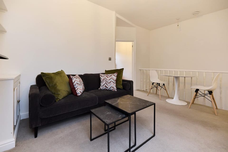 The Streatham Courtyard Nest Apartment in London Borough of Croydon
