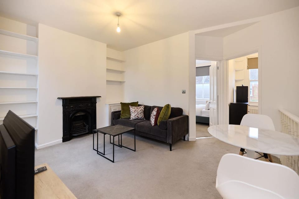 The Streatham Courtyard Nest Apartment in London Borough of Croydon