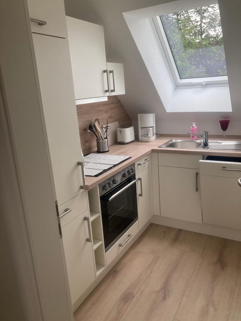 Property building, Kitchen or kitchenette, Living room