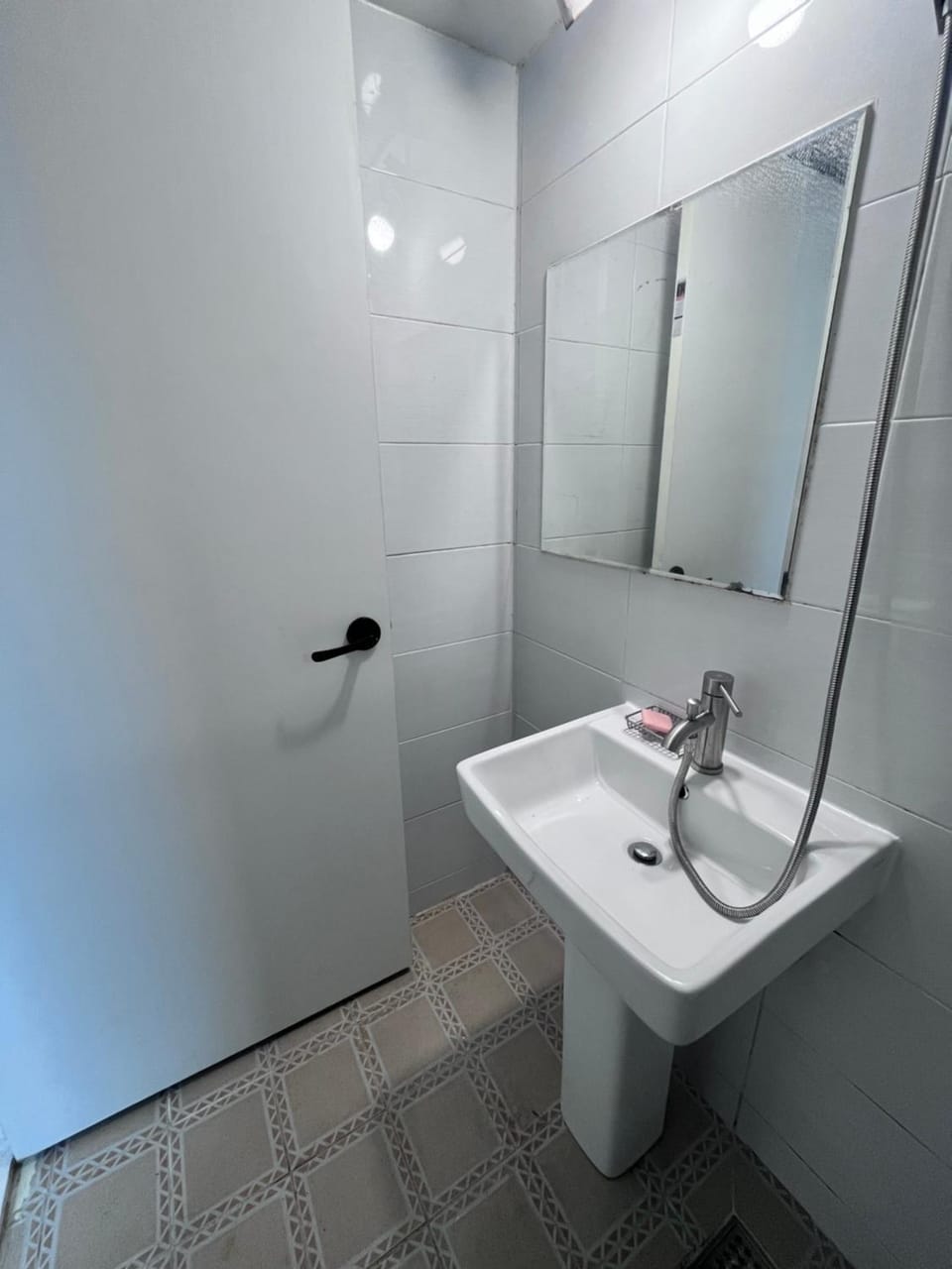 2, near hongdae, 1st floor,3beds, 2rooms Apartment in Seoul