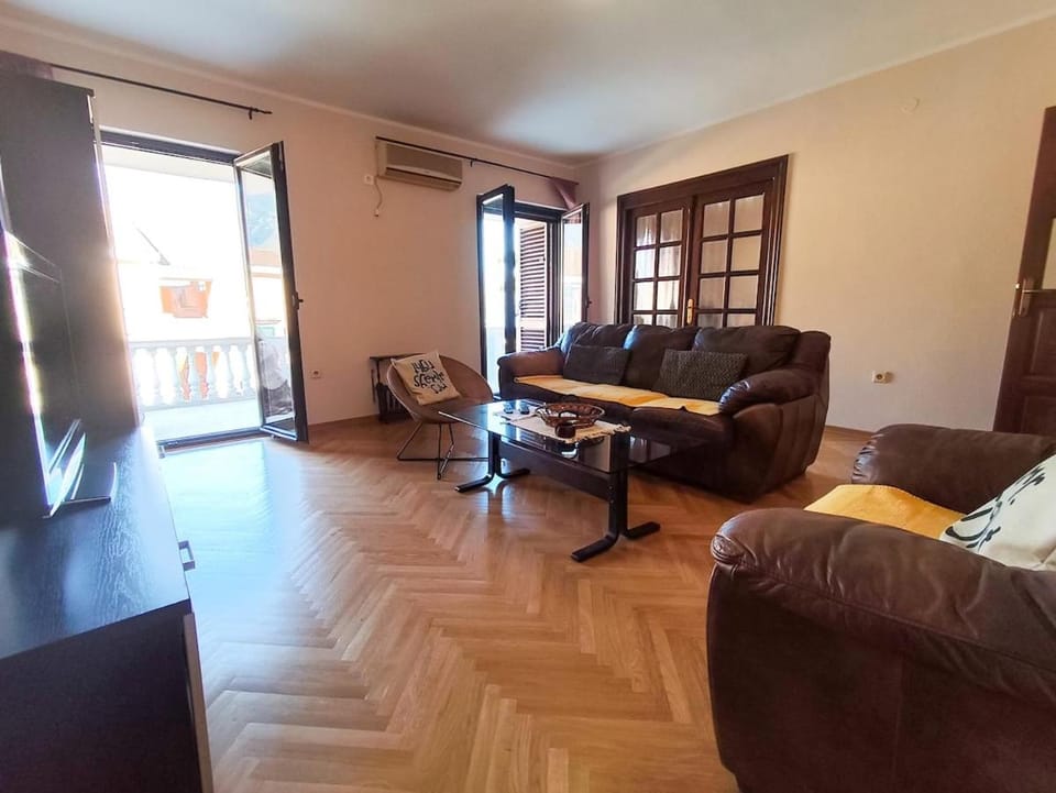Apartment Anastasija Apartment in Dobrota