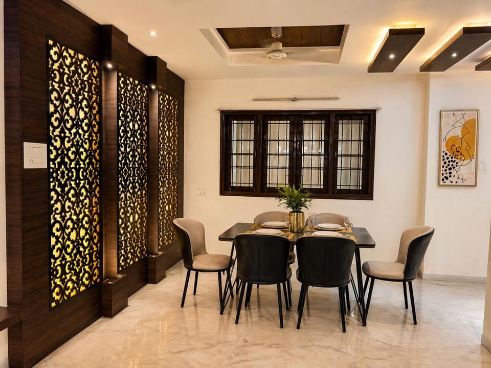 Living room, Dining area
