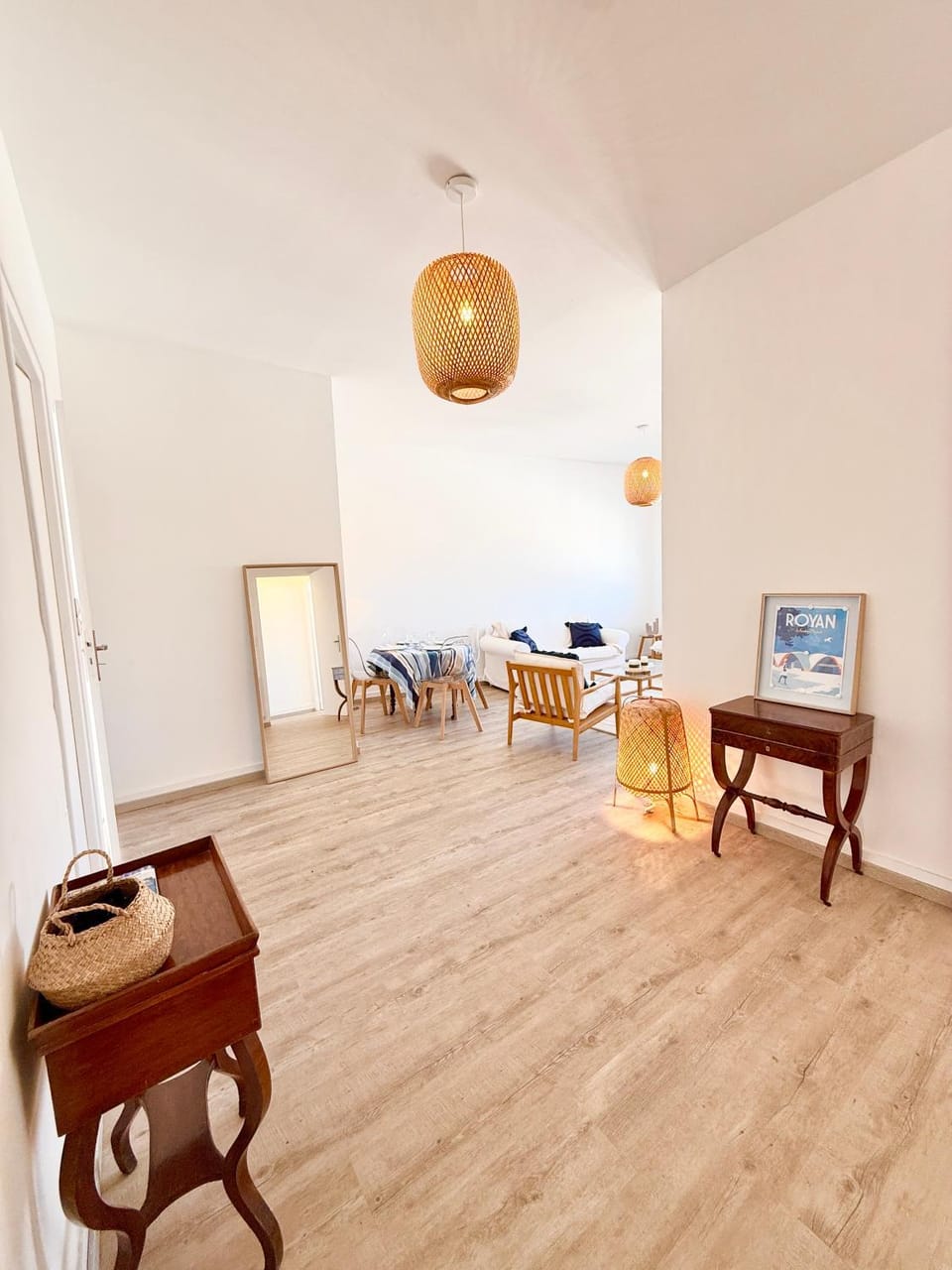 Facade/entrance, Seating area, Dining area, storage